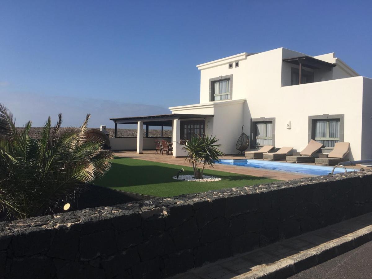 Luxury 3Bed Villa With Heated Private Pool, Full Sky And Free Wifi Playa Blanca  Luaran gambar